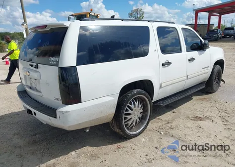 2010 Chevrolet Suburban 1500 Ls from USA, damaged, VIN 1GNUCHE01AR165298